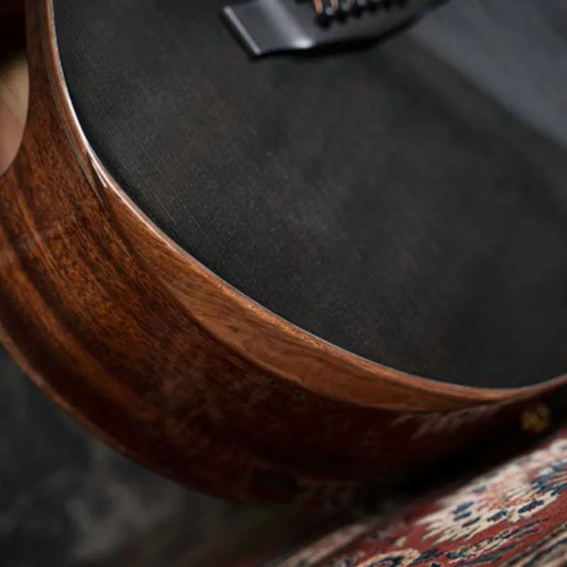Cort Modern Black скіс на деці Cort Modern Black скіс на деці