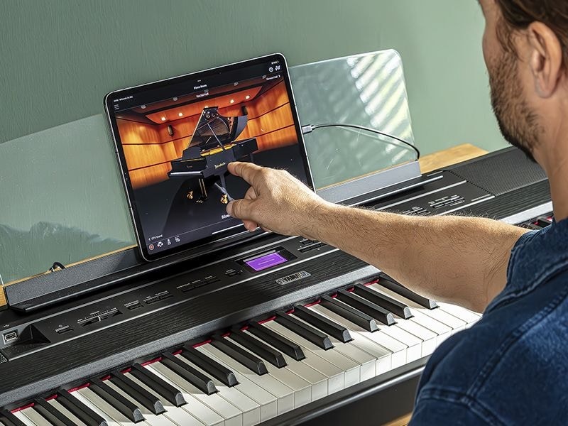  Yamaha «Smart Pianist»