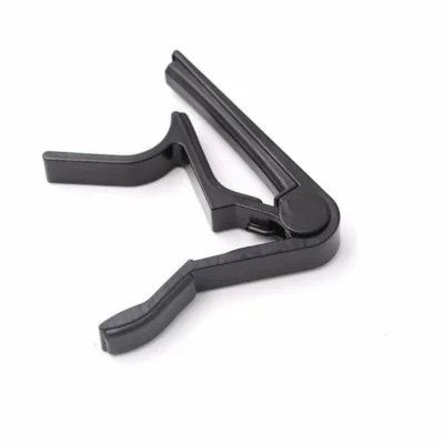 Каподастр Набір для акустичної гітари каподастр Overtone Black, 3 медіатори та 1 пікхолдер A010B