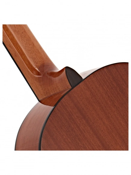 Классическая гитара Admira Alba Pack Классическая гитара Admira Alba Pack