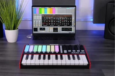 MIDI клавіатура AKAI APC Key 25 II