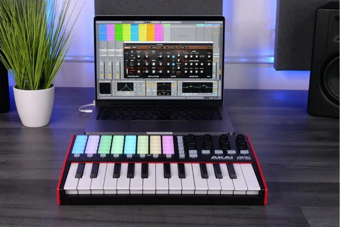 MIDI клавіатура MIDI клавіатура AKAI APC Key 25 II