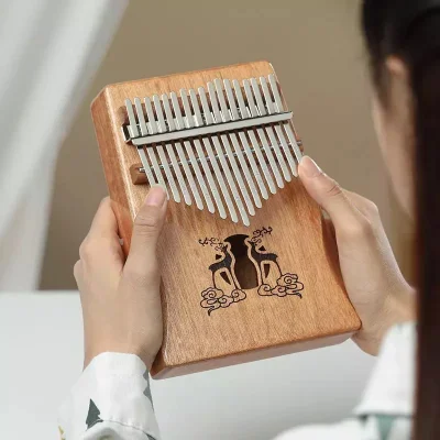 Калімба Hluru Huashu KHL17 Deer Mahogany Natural (17 нот, червоне дерево)