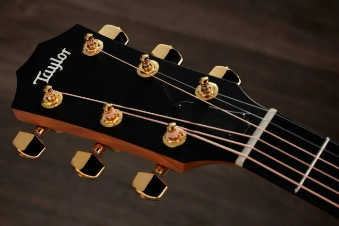 Електро-акустична гітара Електро-акустична гітара Taylor Guitars 214ce-K DLX