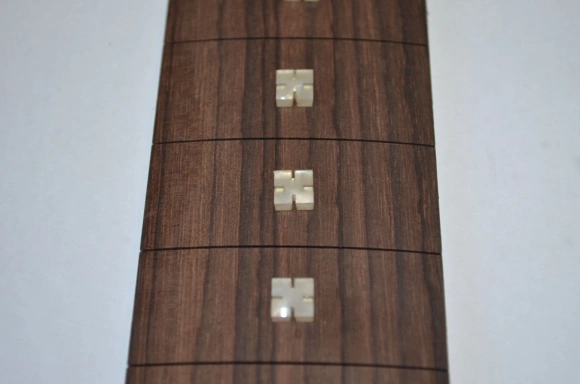 Маркеры ладов Metallor PM 48 (комплект) Маркеры ладов Metallor PM 48 (комплект)