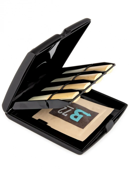 Кейс для тростин Кейс для тростин D'Addario Multi-Reed Storage Case Clarinet/Sax w/Reed Vitalizer (RVCASE04)