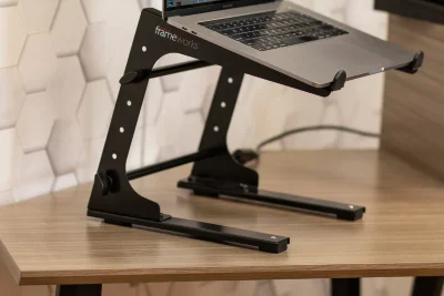 Стійка Gator Frameworks GFWLAPTOP1000 Space Saving Portable Desktop Laptop Stand
