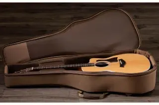 Taylor Guitars 214CE