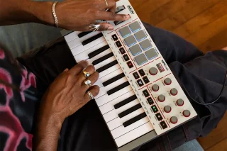 AKAI MPK mini 4 White