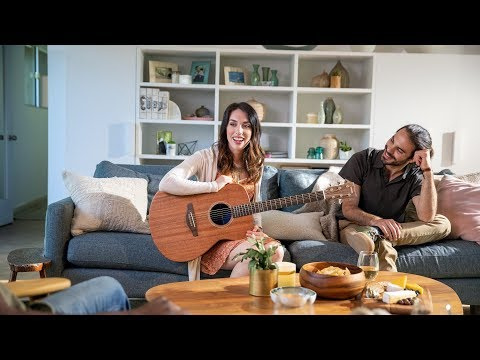 Електро-акустична гітара Електро-акустична гітара Yamaha Storia III