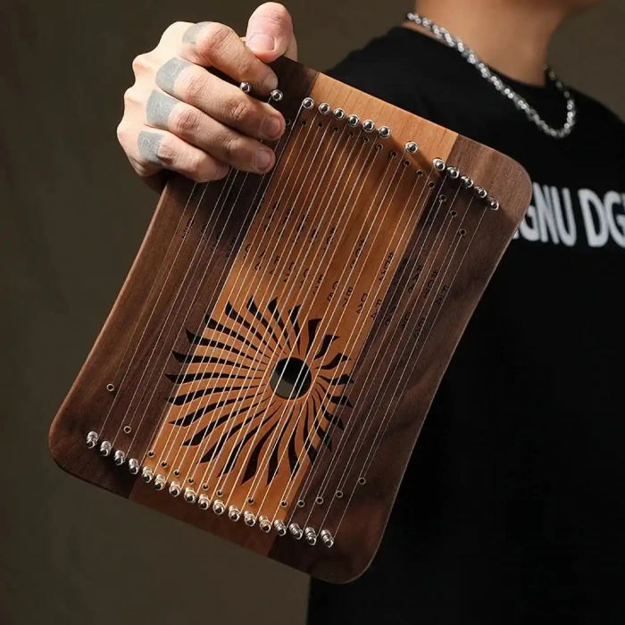 Hluru Kalyre 17 strings Cherrywood＆Black Walnut