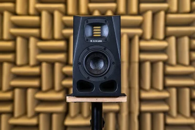 Студійний монітор Adam Audio A4V