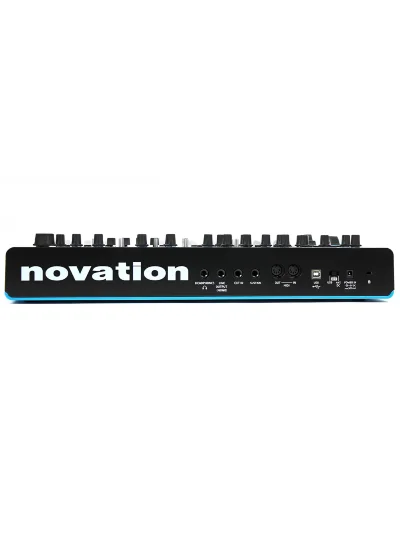 Синтезатор Novation Bass Station II