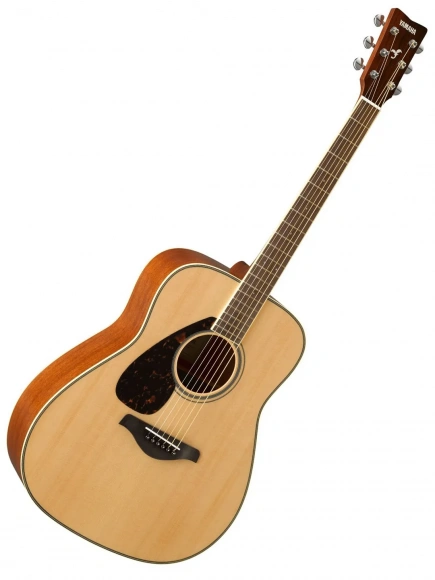 Акустическая гитара Yamaha FG820L Акустическая гитара Yamaha FG820L