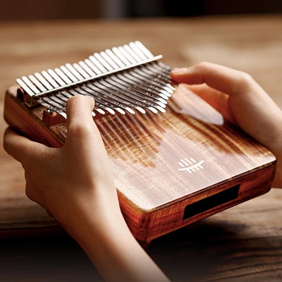 Калимба Hluru KC17 Koa (17 нот, акация) Калимба Hluru KC17 Koa (17 нот, акация)