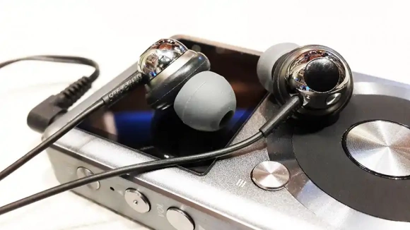 Навушники Superlux HD-385 Навушники Superlux HD-385
