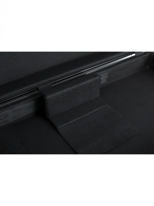 Кейс для синтезатора Кейс для синтезатора Gator GTSA-KEY61 TSA ATA Molded 61-Note Keyboard Case w/ Wheels