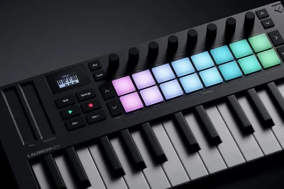 MIDI клавіатура Novation Launchkey Mini 25 MK4