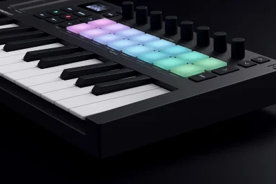 MIDI клавіатура Novation Launchkey Mini 25 MK4