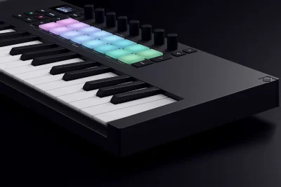 MIDI клавіатура Novation Launchkey Mini 37 MK4