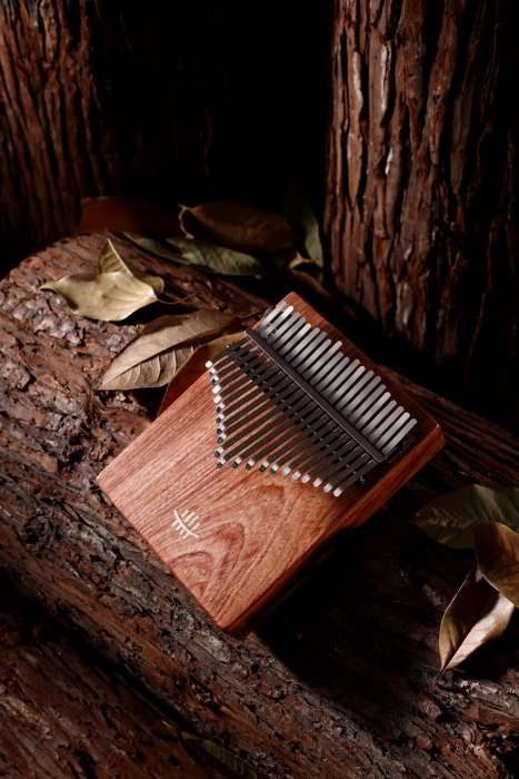 Калімба Калімба Hluru KC21 Zambian Padauk (21 нота, замбійський падук)