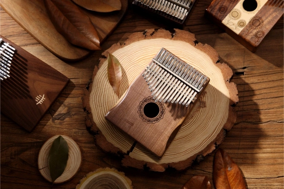 Калимба Hluru KD17 Walnut (17 нот, орех) Калимба Hluru KD17 Walnut (17 нот, орех)