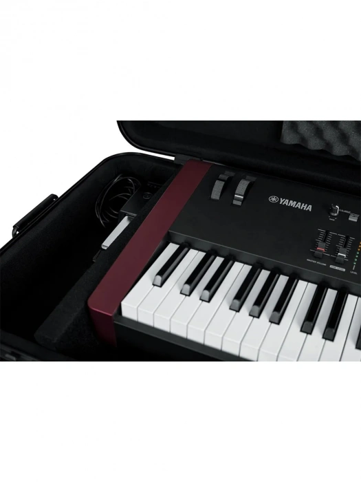 Кейс для синтезатора Кейс для синтезатора Gator GTSA-KEY88 TSA ATA Molded 88-note Keyboard Case w/ Wheels