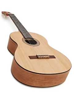 Yamaha C40M