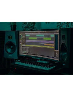 Adam Audio T8V