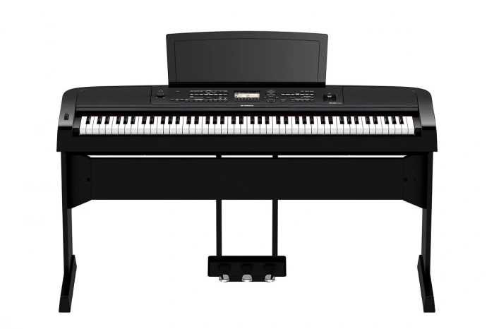 Yamaha DGX-670 (Black)