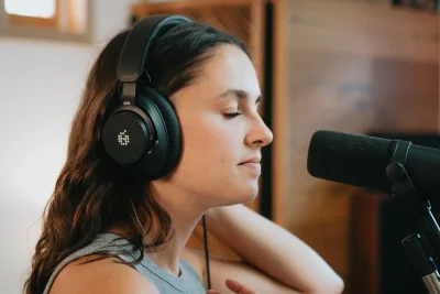 Навушники Adam Audio H200