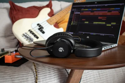 Навушники Adam Audio H200